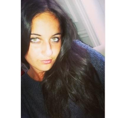 EveObadia's profile picture. Snap/insta : eveobadia