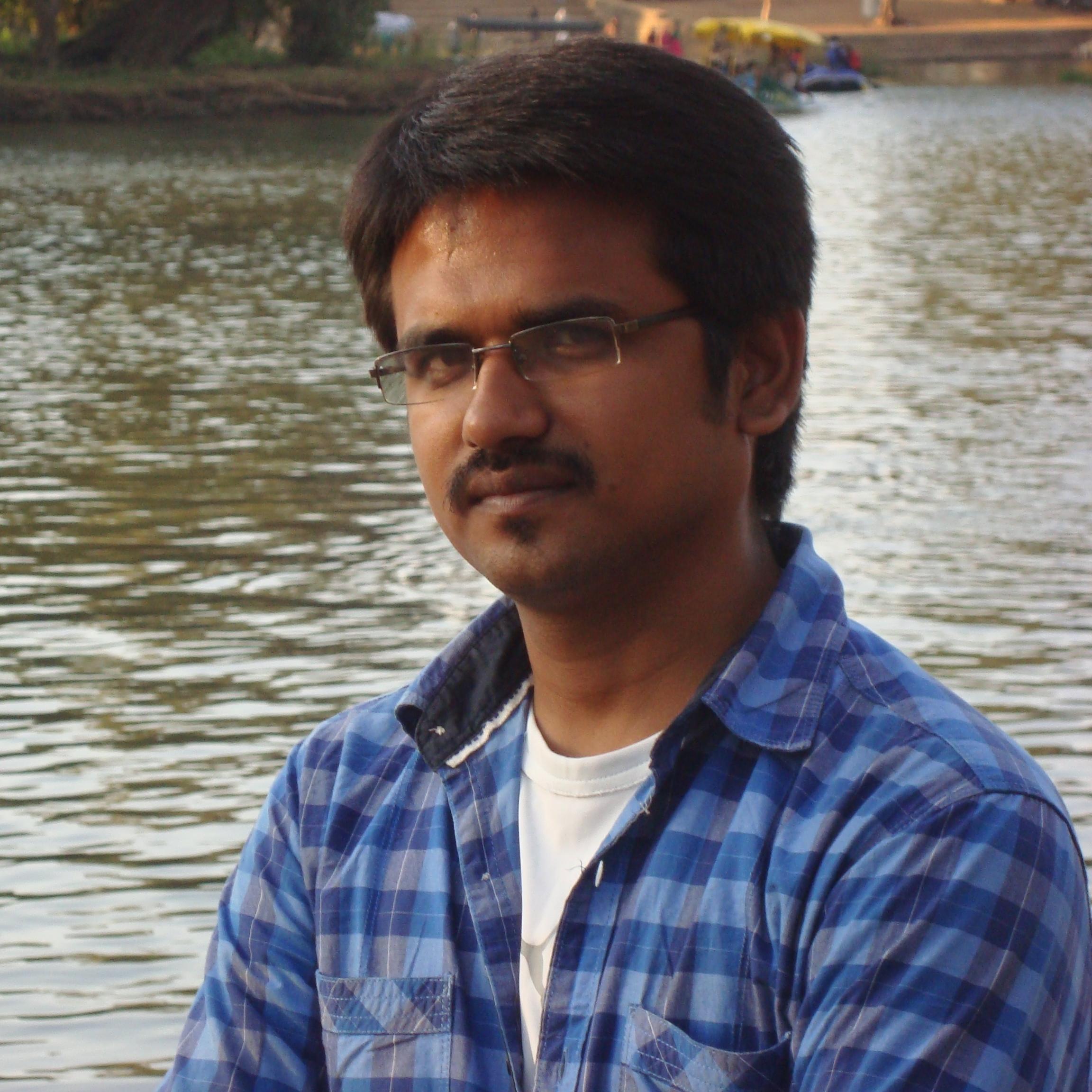 Movie Buff, cricket lover