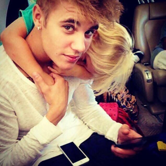 Belieber/Smiler/ Los amo a todoooos! okno .__.