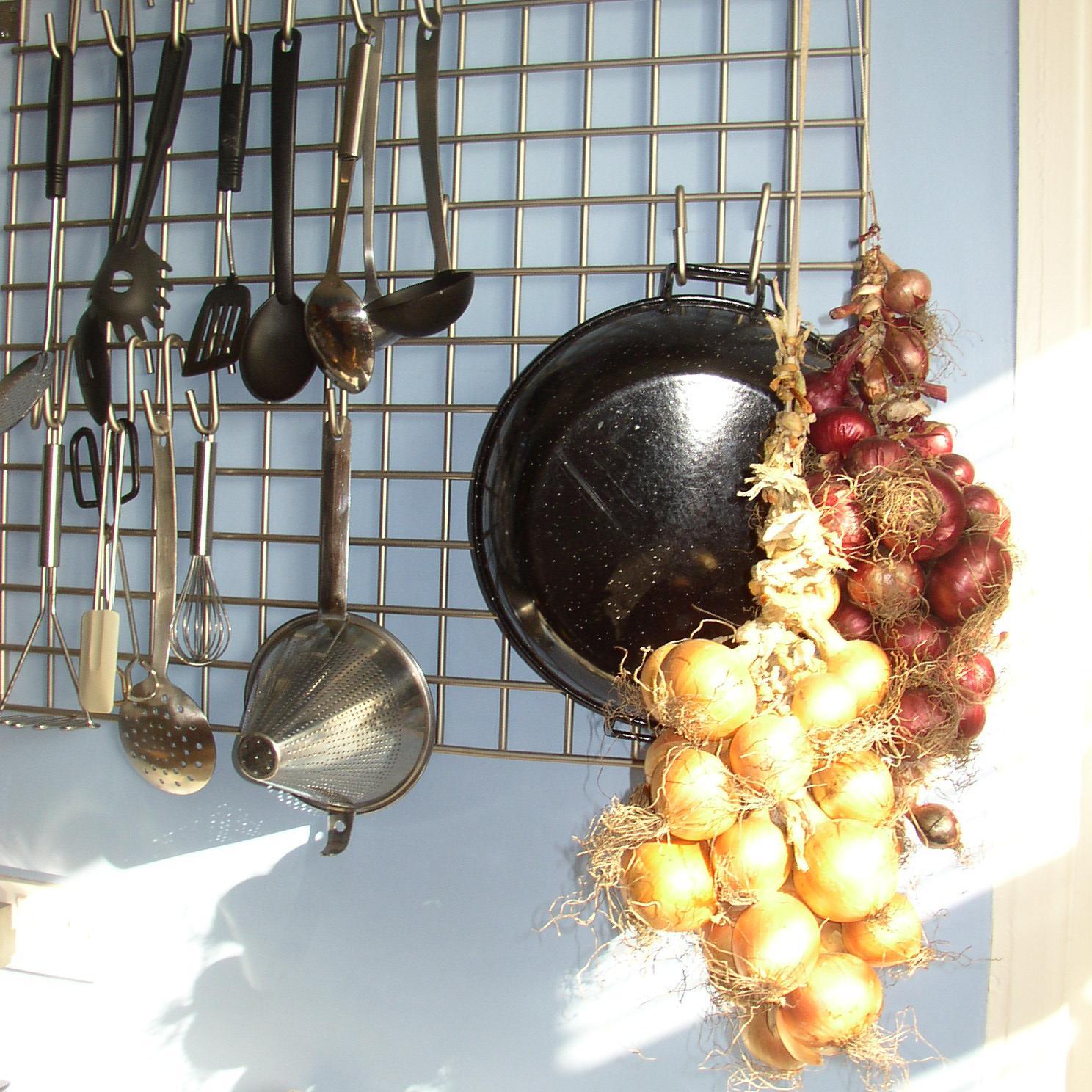 StMarysPkVeg's profile picture. Incredible Edible community group tending three veg beds in the Park.1 of many @IEPrestwich projects. Tweets by Andrew and @gardendesignmcr