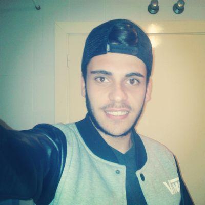 el mejor guerrero no es el que triunfa siempre,,sino el que vuelve sin miedo a la batallaa- componente de la banda CC-TT La Pasion- Merida ~♥Life Goes On♥~