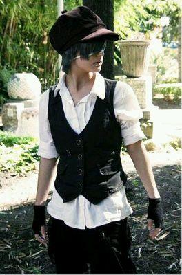 ♕name: ciel phantomhive ~♥single ♡ |demon| ♔ birthday December 14,1875
♔age:13♟ Queen's Guard Dog ♔
