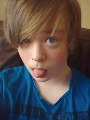 Hey, this is my personal account of @benn_drowned on instagram :)