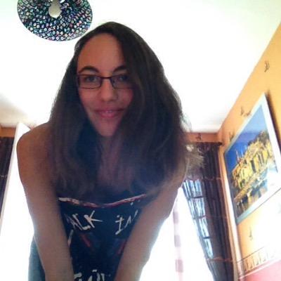 camille_delabie's profile picture. Book ! the best weapons in the world ! - the doctor