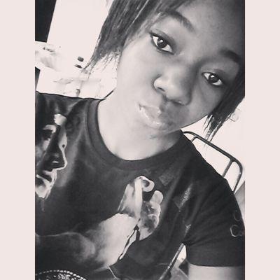 liithaina's profile picture. ✌