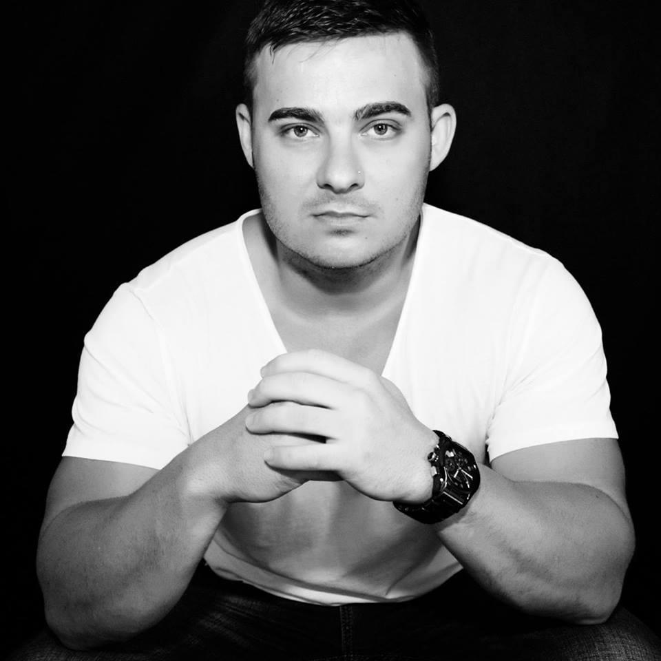 Deejayfrost's profile picture. DJ / Producer