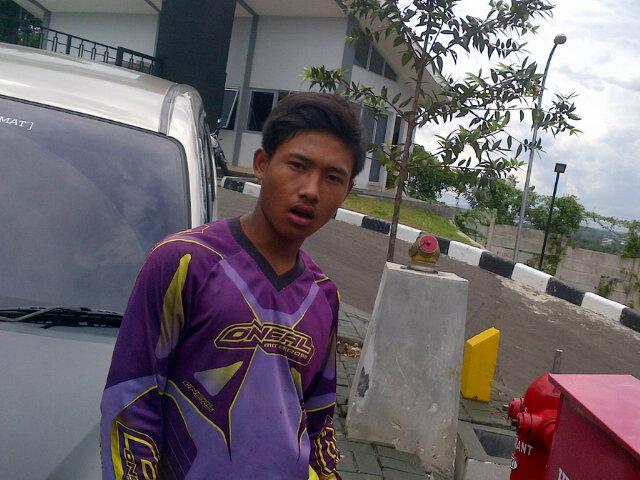 fauzibogor_4310's profile picture. Gd3 zone meyatukan pengemar h jazz dan modifikasi club ini tidak memilih tow membedakan status dan cenis kelamin.