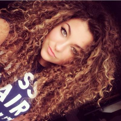 Naomi_Rosali's profile picture. 