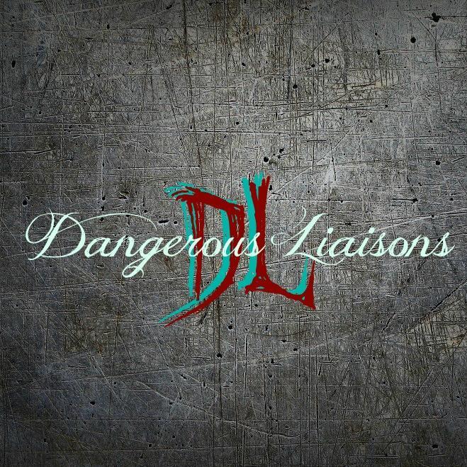 #DS Offers literate and descriptive role play in various fandoms such as #TVD, #TO, #FSOG, #HP & #Marvel. DM to apply! |Mature Content | 18+|