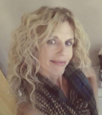 KostiewDonna's profile picture. 