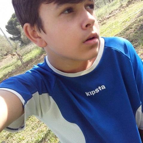 WONDERLAND Soy el único que conoce mi historia, así que solo yo puedo criticarme, juzgarme y aplaudirme cuando quiera.