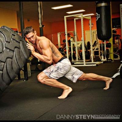 TheFitFamiy's profile picture. 