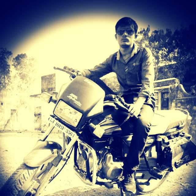 ravibalva007's profile picture. 