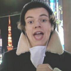 follow @euphoria1d bc she gave you this free follow !! :D