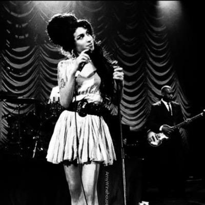 KatycatGranny's profile picture. Na çave karin