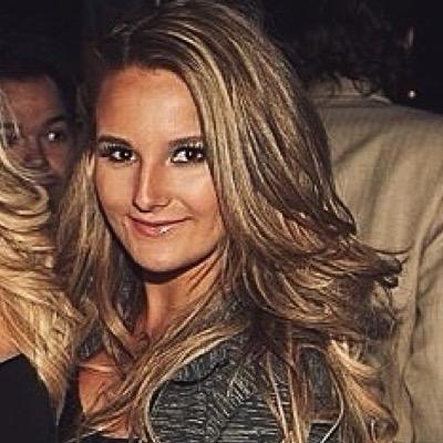 nicoledsherwood's profile picture. 