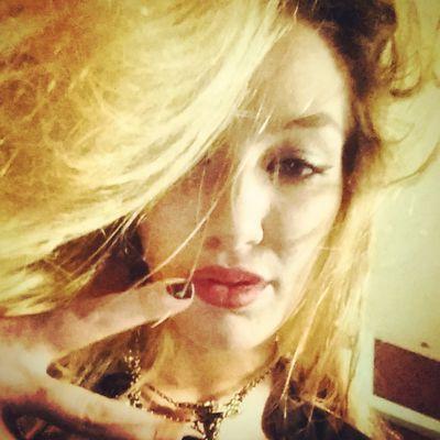 poppylove13xo Profile Picture
