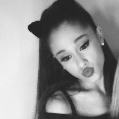 Spread your wings and hit Ariana in the face with them ||saw my angel on May 28th the HoneymoonTour Amsterdam