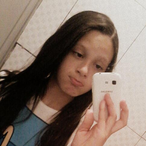 me seguem por favor ;) que eu sigo de volta :b