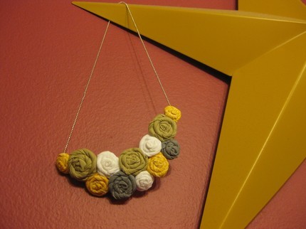 spottedlobes's profile picture. fabric goodness...