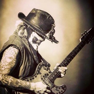 djcc28's profile picture. give me a shoutout and i'll follow back :) need more followers!