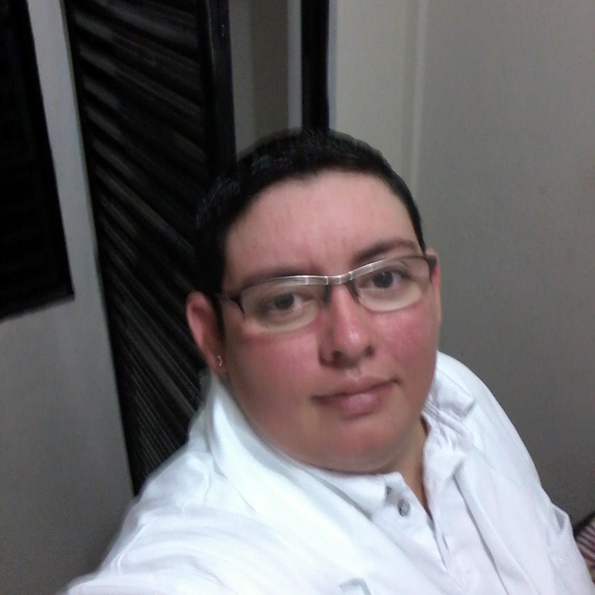 fabianaluiza112's profile picture. Sou lésbica. Sim, gosto de garotas. E não é qualquer uma que passar na minha frente que irei me interessar.Sou assim e quem quiser gostar otimo, se não respeite