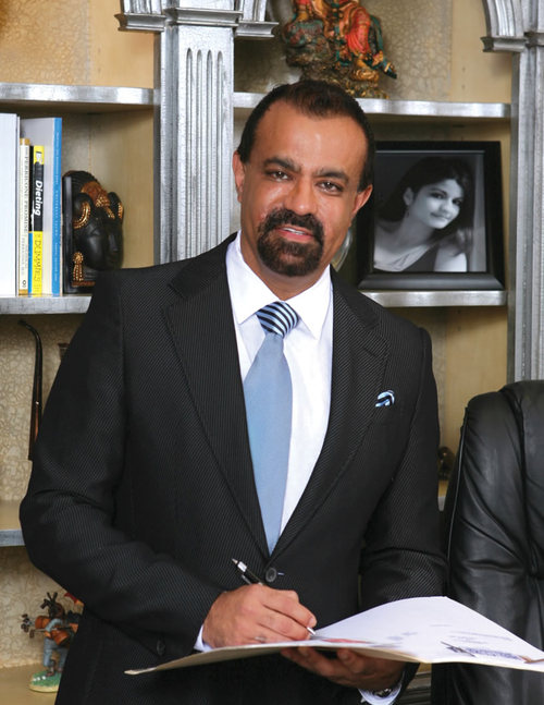 medspaantiaging's profile picture. Dr. Naz, Keshwani, Medical Director of the Med-Cure Anti-Aging & Skin Care located in Houston with 7 locations.