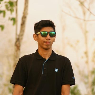 Yth___'s profile picture. 