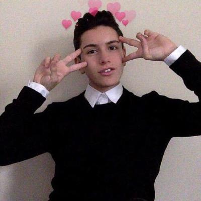 confessions of a teenage drama queen & youre welcome for the free follow