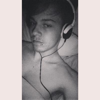 CoreeyJones's profile picture. Rock music | Gaming | Seen BULLET FOR MY VALENTINE, ASKING ALEXANDRIA AND YOUNG GUNS 6/12/13