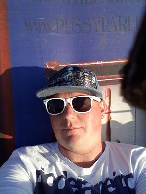 johnygunshocker's profile picture. Mind your business