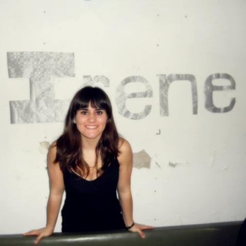 18.Fan del deporte.Divertida,social,un poco loca y encantada por tener lo mejorcito a mi lado #PLANNING.Intentando lograr las metas que me propongo (: