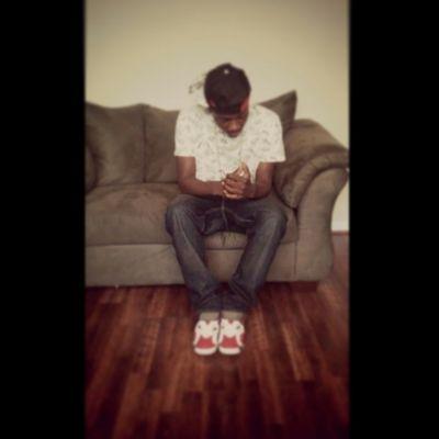 K.Î.Ñ.G.J.
iG: @1kj4y ひDètrøít✈️Àtł 
Kik: jamal_gordon