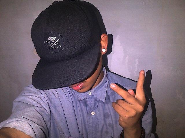 Memberontak atau Diberontak (y)