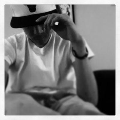 kurold's profile picture. 17 | Skateboarder |