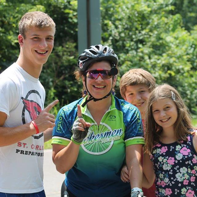 thecardinalmom's profile picture. 