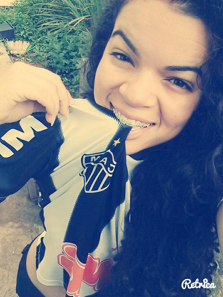 Deus é tudo ! Pequena de bom gosto Aqui é GALO  !