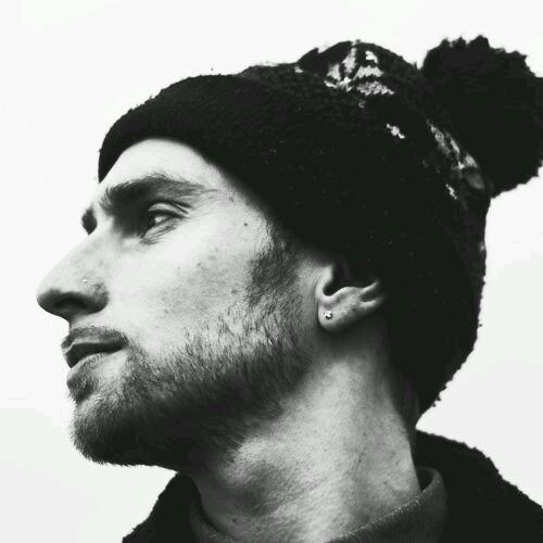 LindoManuk's profile picture. Signed to  @JalapenoRecords with past releases with @risinsound @trap_93 @RAIDSYSTEM and @carcrashset