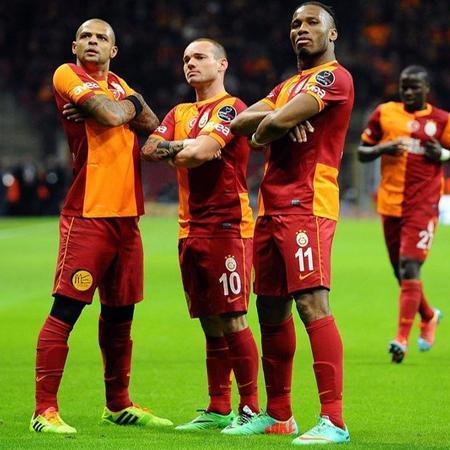 EmirhanBayrak_'s profile picture. .