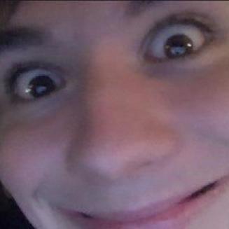 free follow from @wifihowell - follow me there x