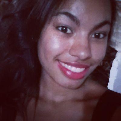 Ame alguém que te foda na cama, não na vida.
