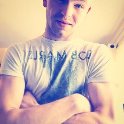 - Army Training - 

Snapchat - connordeacon18
bbm - 515CA73A
skype - connordeacon18
insta - That_skinhead_lad