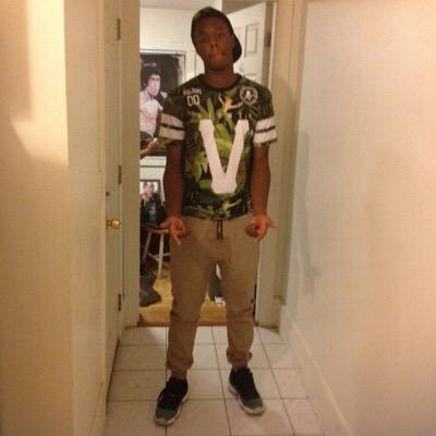 JENICEE Loading = success .. just trynna make it Argumentslgenius clothingCo #SGA #SNEAKERHEAD IG:jay_loading1
