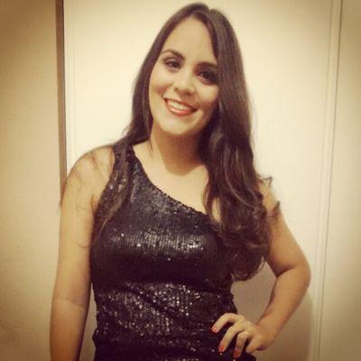 Às pessoas sempre vão te julgar, cabe a você se importar ou não.