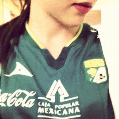 Estudiante de comunicación, enamorada de los deportes, mi familia y mi fiera #DaleLeón