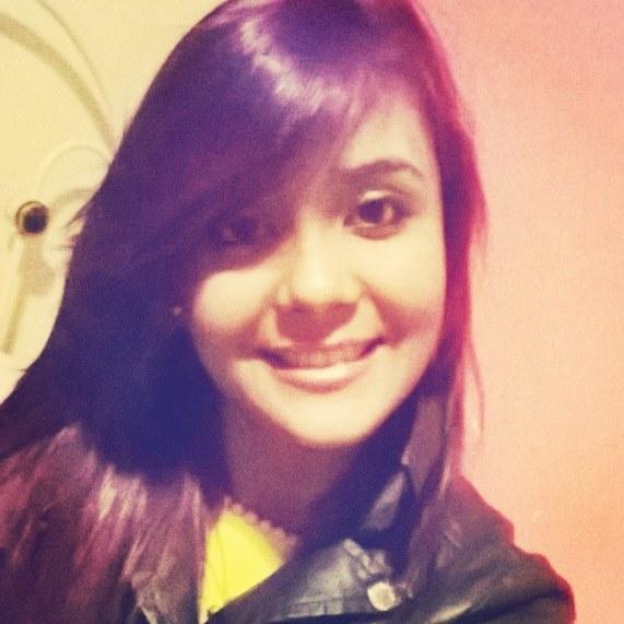 ~Capricorniana
~19 anos~
Amando.... 3*
Estudante de Pedagogia
❤