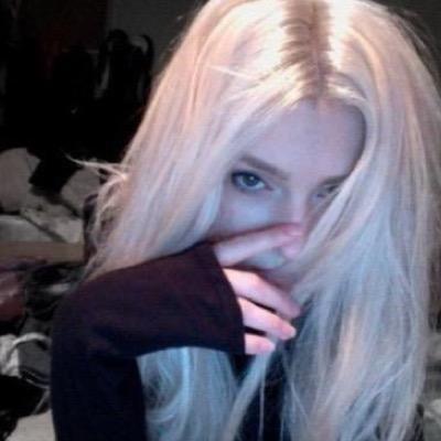FREE FOLLOW.FOLLOW @ZIAMSRUIN PLEASE