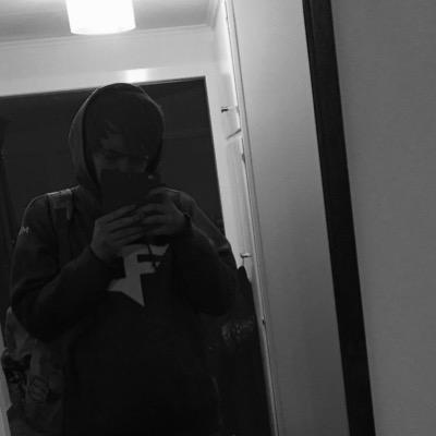 18, Norway · Graphic Designer · @FaZeClan & @FaZeStudio_ · Snapchat: Tomato · Business? Coan@fazeclan.net ·