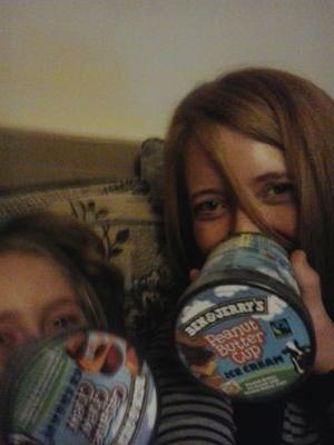 raychelfozznuts's profile picture. proud of all I've achieved... love my family xxxxx