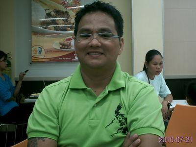 pogi talaga eh'